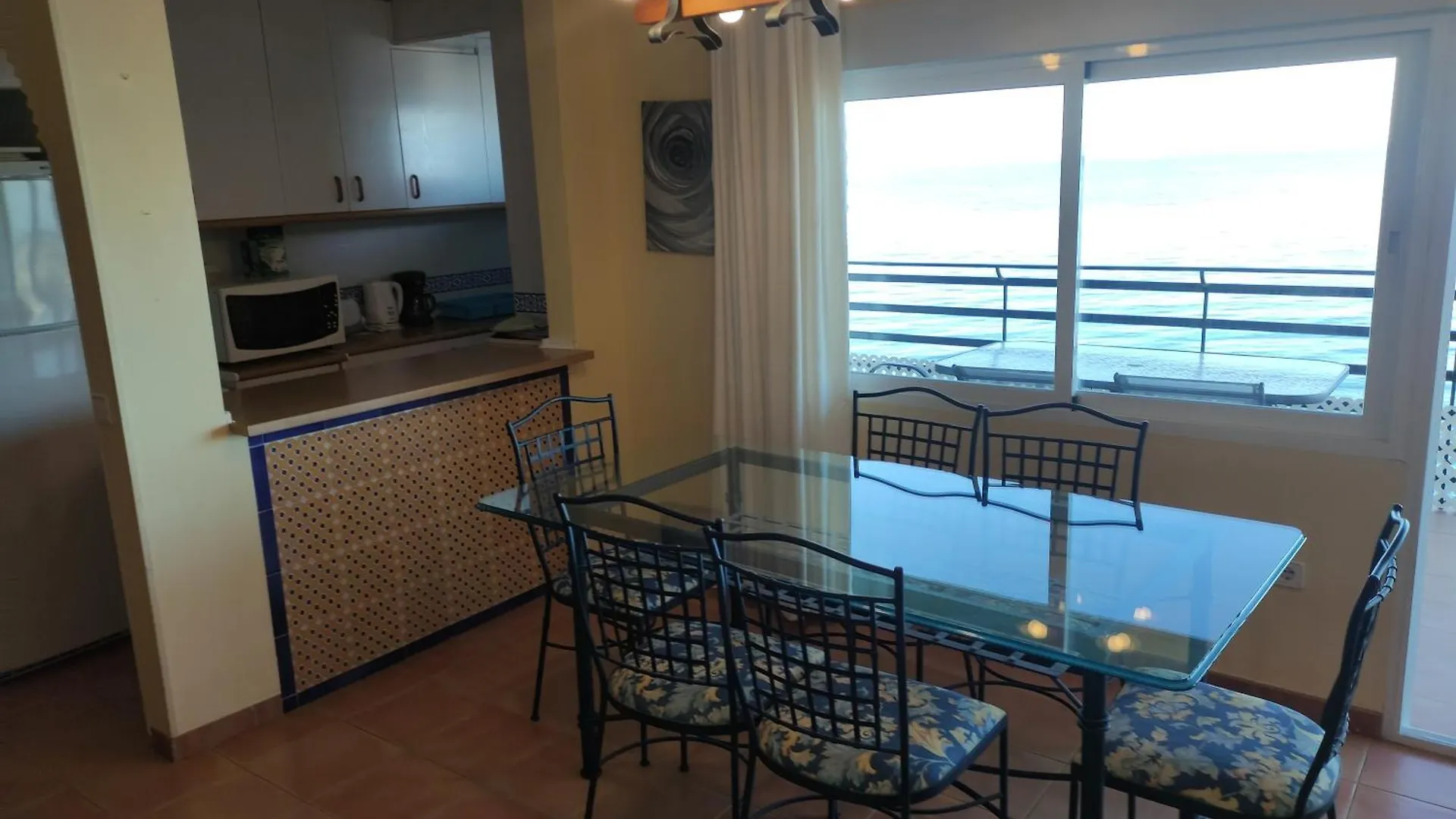 Apartment In Marbella First Line Beach Apto. 12-6 0*,  Espanha