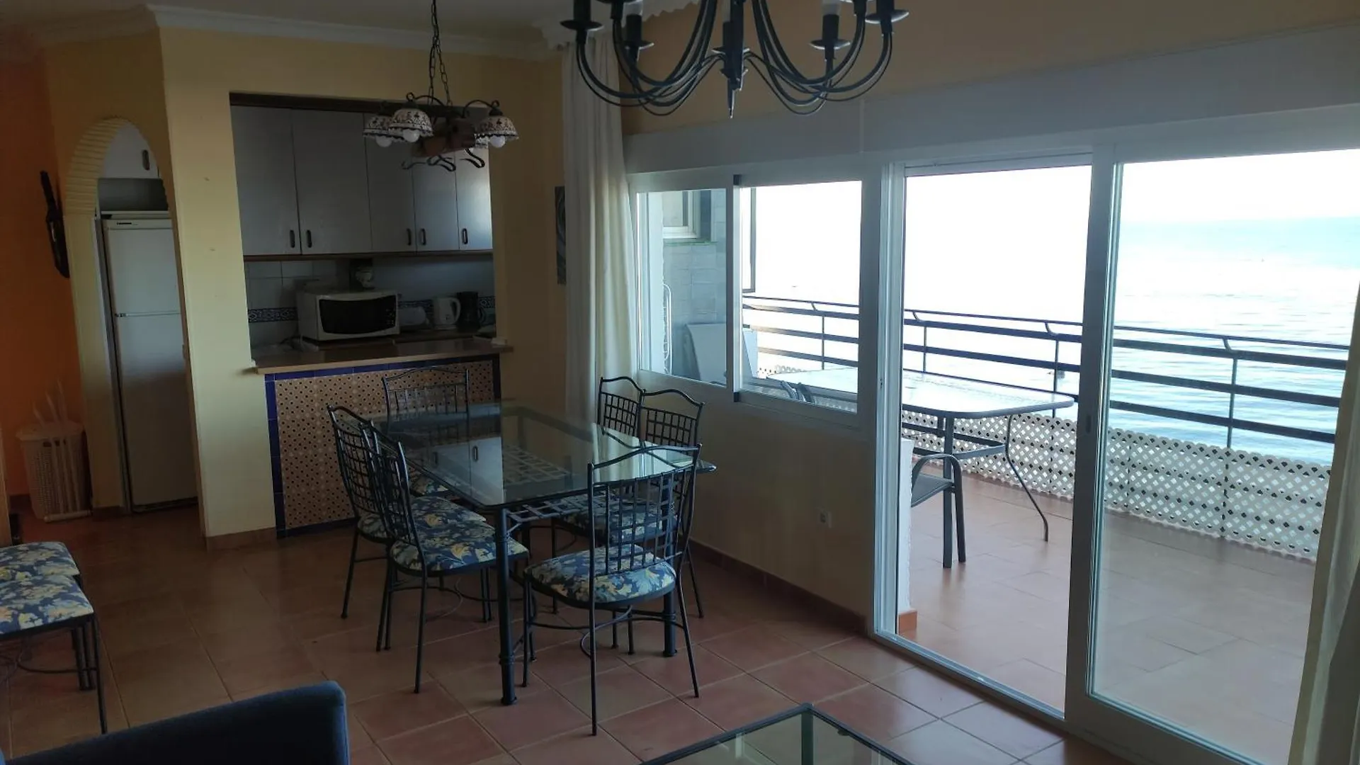 Apartment In Marbella First Line Beach Apto. 12-6