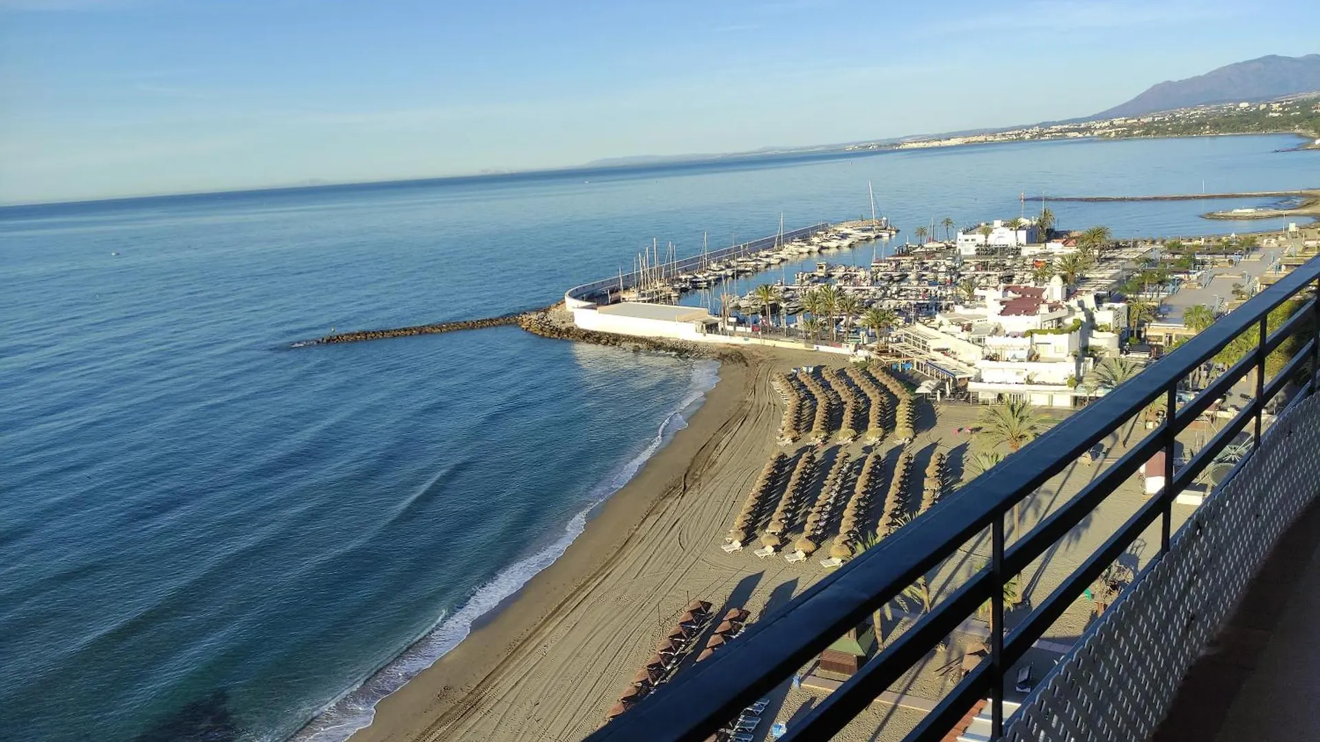 Apartment In Marbella First Line Beach Apto. 12-6